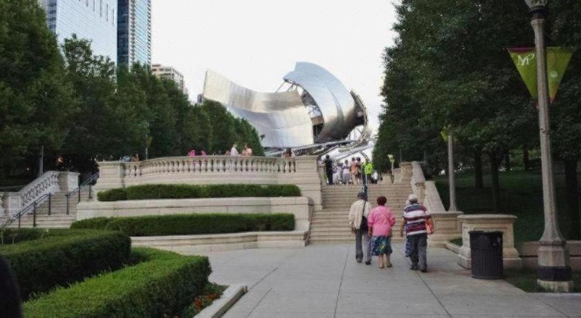 The Chicago Hotel Collection Millennium Park Exterior photo